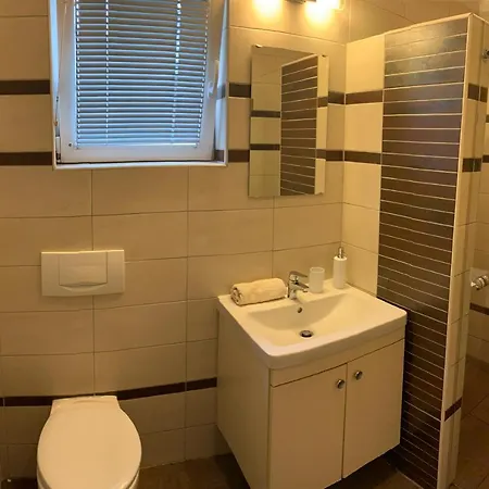 Gyoeroek Nyaralo Feriehus Balatongyörök